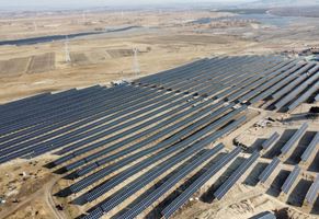 御道口鎮(zhèn)神源三復興地村300MW牧光互補光伏發(fā)電項目